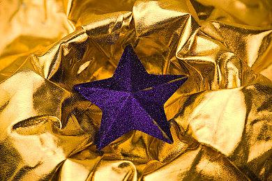 你现在可以在PlayStation商城网页版给游戏写评价了